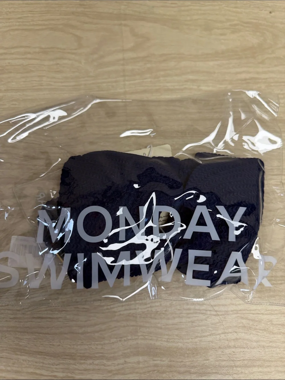 MONDAY SWIMWEAR COSTA RICA TOP MIDNIGHT CRINKLE - S
